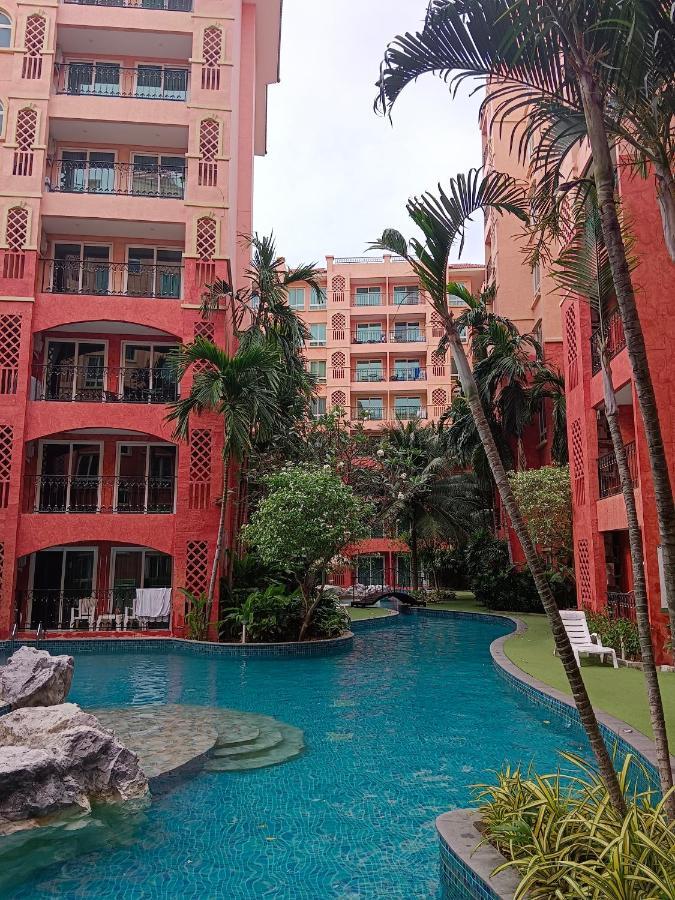 Seven Seas Condo Resort Beautiful Location Jomtien Beach Exterior foto