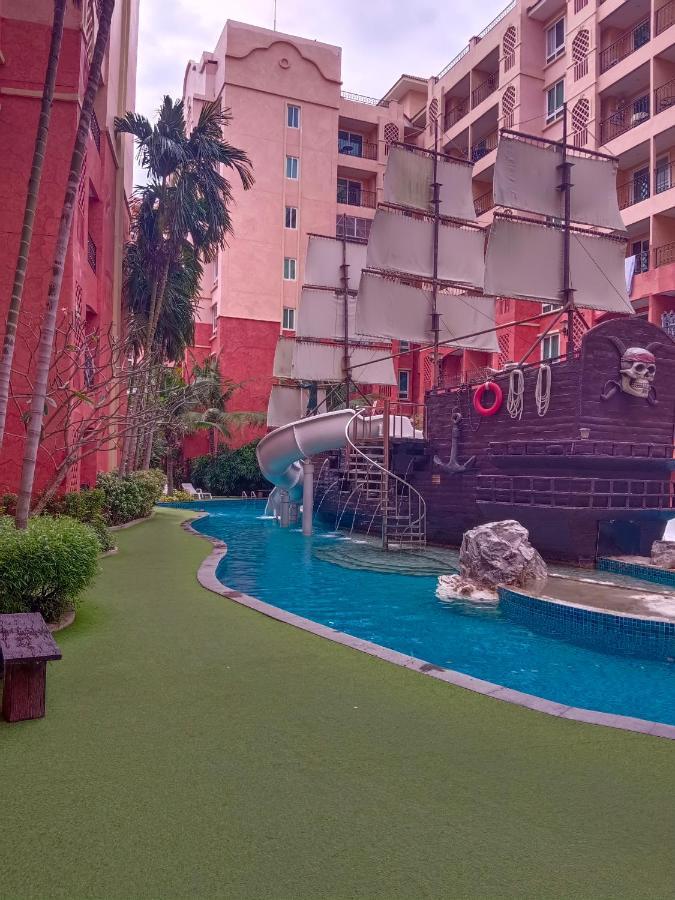 Seven Seas Condo Resort Beautiful Location Jomtien Beach Exterior foto