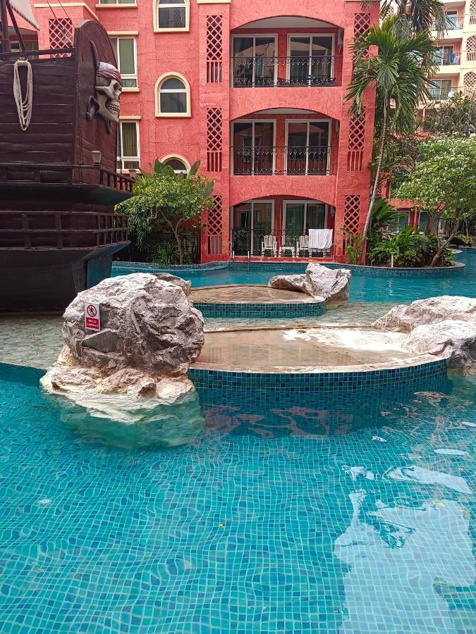 Seven Seas Condo Resort Beautiful Location Jomtien Beach Exterior foto