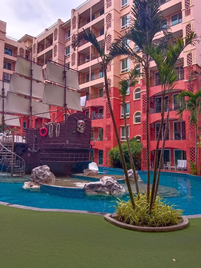 Seven Seas Condo Resort Beautiful Location Jomtien Beach Exterior foto