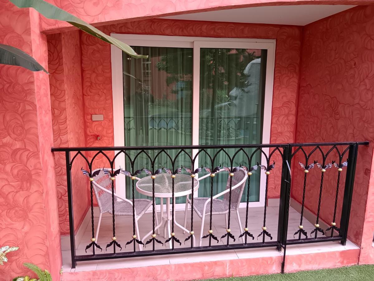 Seven Seas Condo Resort Beautiful Location Jomtien Beach Exterior foto
