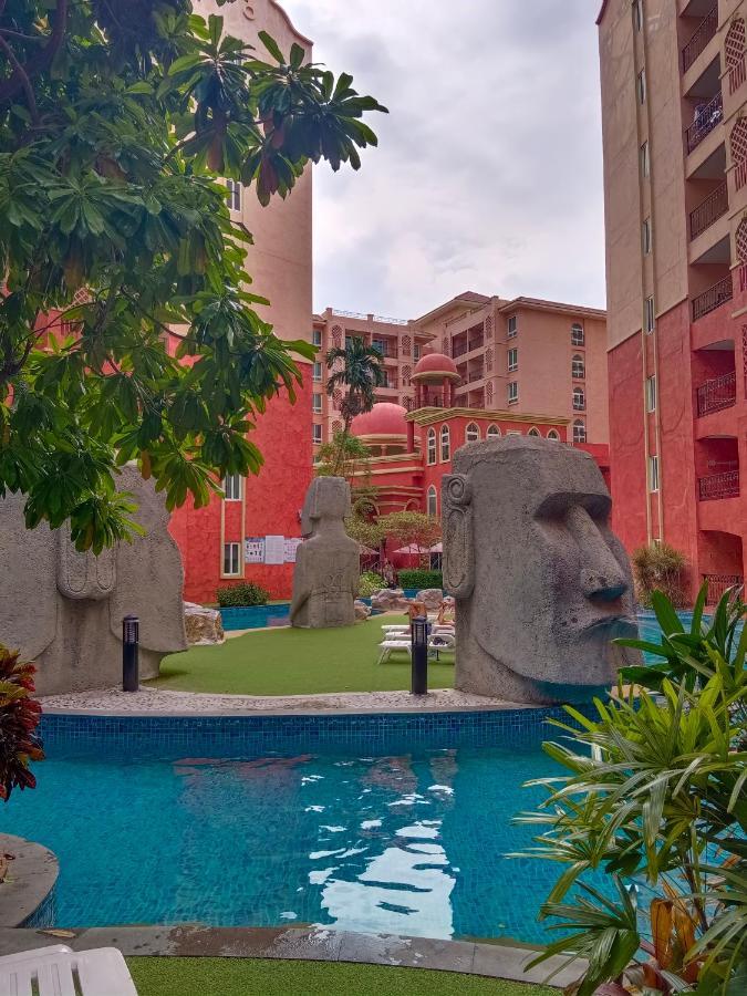 Seven Seas Condo Resort Beautiful Location Jomtien Beach Exterior foto
