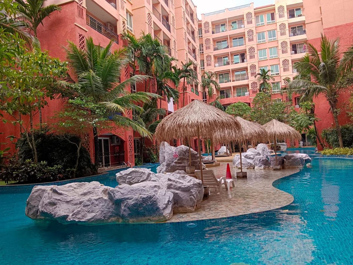 Seven Seas Condo Resort Beautiful Location Jomtien Beach Exterior foto