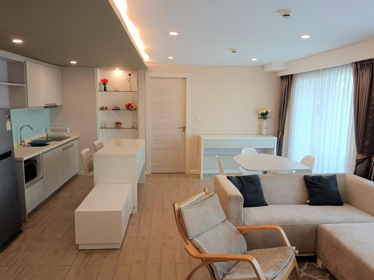 Seven Seas Condo Resort Beautiful Location Jomtien Beach Exterior foto