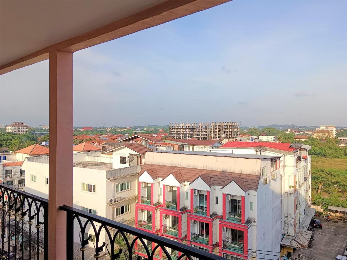 Seven Seas Condo Resort Beautiful Location Jomtien Beach Exterior foto