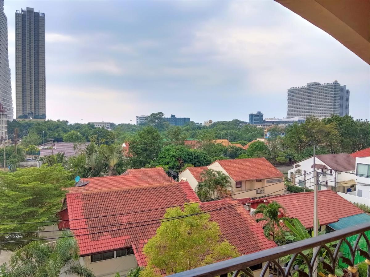 Seven Seas Condo Resort Beautiful Location Jomtien Beach Exterior foto